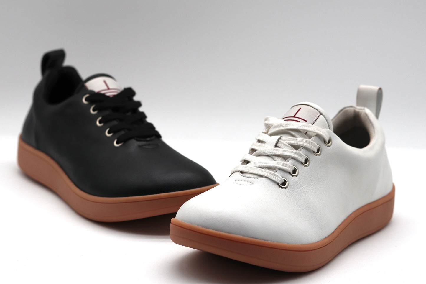 ARES Groundwear - Conductive Sneakers